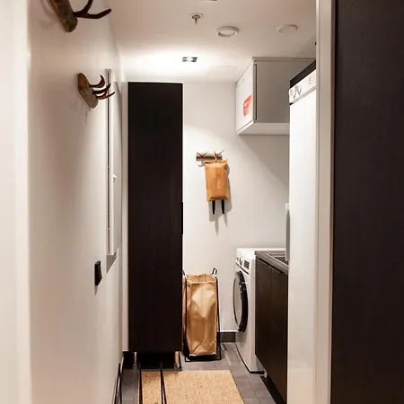 Auroras - Quality 2 Bdr In Prime Location Of * Levi