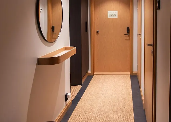 Auroras - Quality 2 Bdr In Prime Location Of * Levi